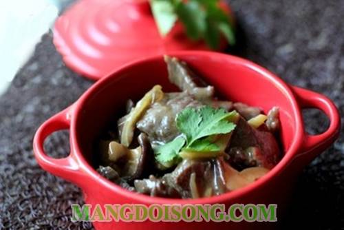 Cách làm thịt bò sốt nấm hương ngon thơm đậm vị cho bữa cơm chiều ngày mưa thêm đầm ấm 8