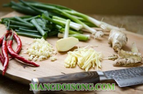 Cách làm thịt bò xào hành hoa ngon đơn giản nhanh chóng cho bữa cơm gia đình bạn thêm đầm ấm 1