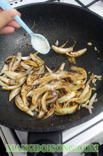 Cách làm thịt bò xào hành tây sốt tiêu đen thơm phức chỉ nhìn thôi là đã muốn ăn rồi 7