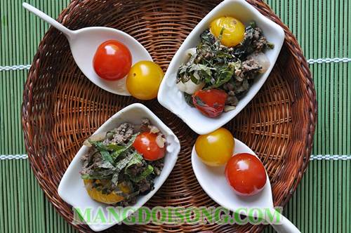Cách làm thịt bò xào lá tía tô cà chua bi thơm ngon đẹp mắt như trong nhà hàng cho cho bữa cơm thêm phần hấp dẫn 8