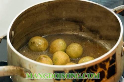 Cách làm thịt thăn bò nướng chan nước sốt sấu tươi thơm ngon nồng vị cho bữa cơm gia đình bạn thêm hấp dẫn 3