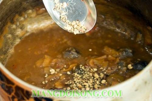 Cách làm thịt thăn bò nướng chan nước sốt sấu tươi thơm ngon nồng vị cho bữa cơm gia đình bạn thêm hấp dẫn 4