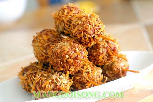 Cách làm thịt viên chiên xù nhân trứng muối thơm ngon bổ dưỡng đặc biệt dành cho ngày cuối tuần 5
