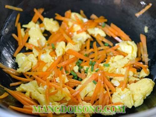 Cách làm trứng chiên cà rốt thơm ngon bắt mắt chế biến nhanh gọn tiện dụng cho những ngày bận 7