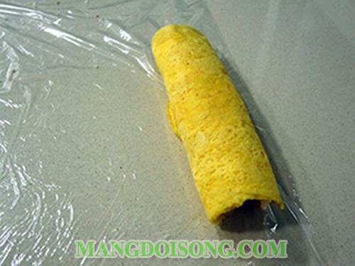 Cách làm trứng chiên cuộn cá hồi hun khói ngon độc đáo đơn giản ai cũng có thể làm được 6