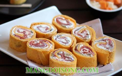Cách làm trứng chiên cuộn cá hồi hun khói ngon độc đáo đơn giản ai cũng có thể làm được 8