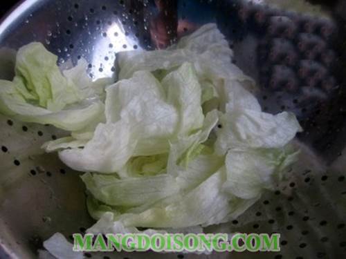 Cách làm trứng chiên cuộn ngũ sắc ngon đẹp mắt cho bé cùng gia đình ăn mê say mà không lo bị nóng 3