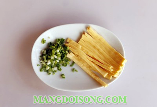 Cách làm trứng cuộn phô mai ngon có cách chế biến đơn giản và tốn ít thời gian 2