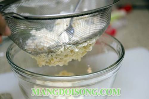 Cách làm trứng hấp đậu phụ non thơm ngon mát bổ cho những chiều hè oi bức 1