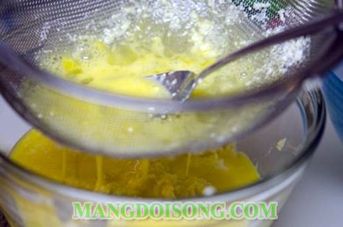 Cách làm trứng hấp đậu phụ non thơm ngon mát bổ cho những chiều hè oi bức 3