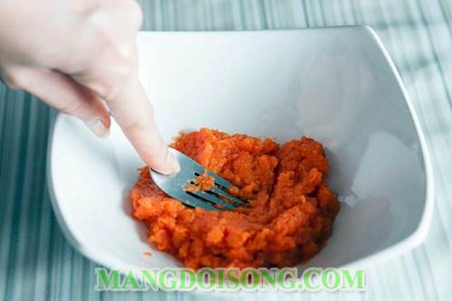Cách làm trứng luộc nhồi phô mai con bò cười ngon ơi là ngon cho bé yêu thỏa sức thưởng thức 3