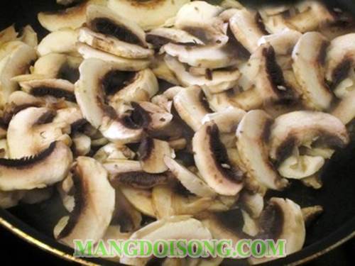 Cách làm trứng nướng nấm tươi phô mai ngon độc đáo cho bữa cơm gia đình ngày hè 4