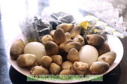 Cách làm trứng vịt hấp nấm rơm ngon đơn giản cho bữa cơm gia đình thêm ngon miệng và phong phú 1