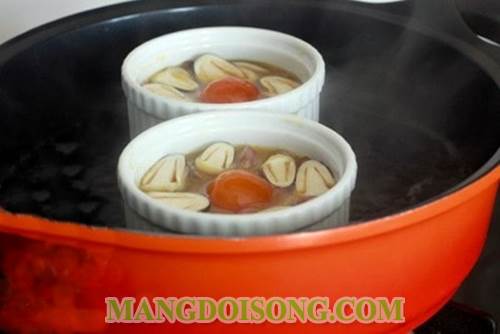 Cách làm trứng vịt hấp nấm rơm ngon đơn giản cho bữa cơm gia đình thêm ngon miệng và phong phú 5