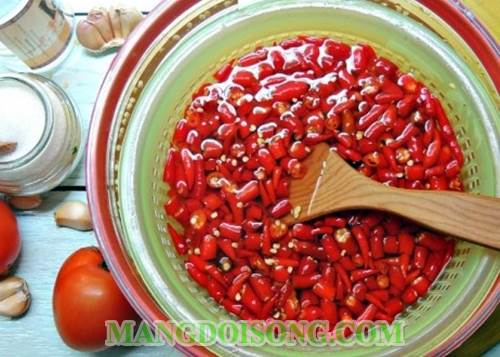 Cách làm tương ớt tại nhà ngon đỏ đẹp mắt như tương ớt mua trong siêu thị 2