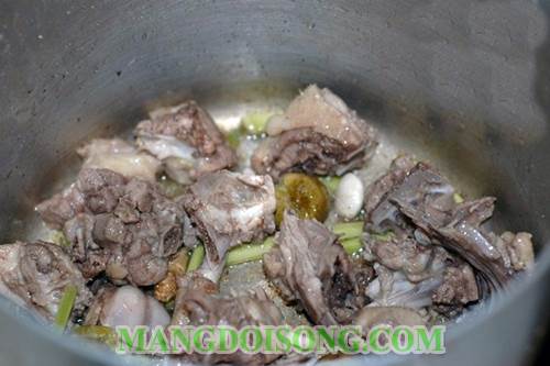 Cách làm vịt nấu măng khô ngon đúng điệu theo phương pháp truyền thống ăn vào nhớ mãi 4