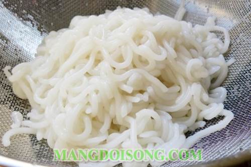 Cách nấu bún thái chay chua cay ngon mát đúng điệu đơn giản nhanh chóng dùng làm món điểm tâm sáng 1