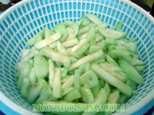 Cách nấu canh dưa hấu non chả ca ngon thơm mát đơn giản tại nhà cho ngày hè 1