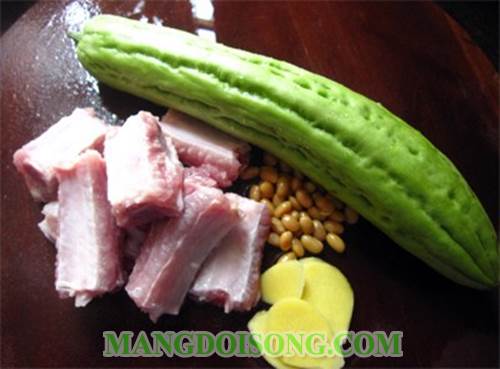 Cách nấu canh khổ qua sườn non ngon thơm mát dùng hàng tuần rất tốt cho sức khỏe 1