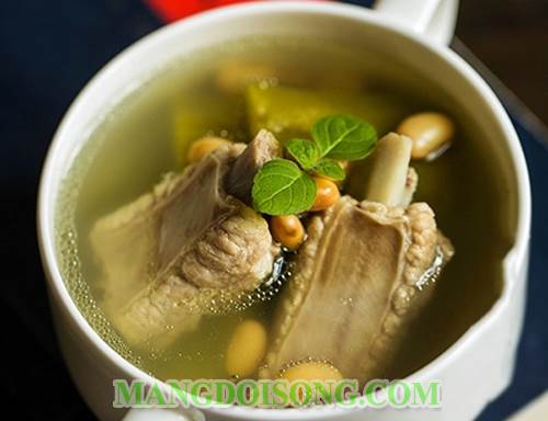 Cách nấu canh khổ qua sườn non ngon thơm mát dùng hàng tuần rất tốt cho sức khỏe 7