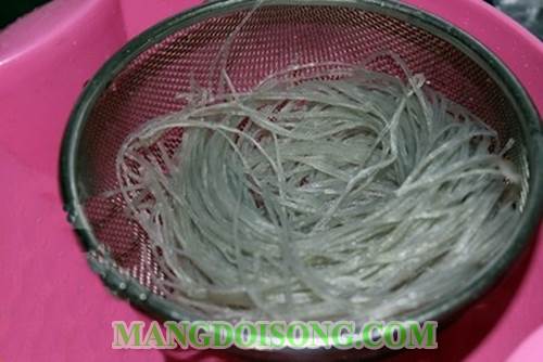 Cách nấu miến dong thịt bò rau muống ngon cho bữa điểm tâm sáng cả nhà ngon ngất ngây 1