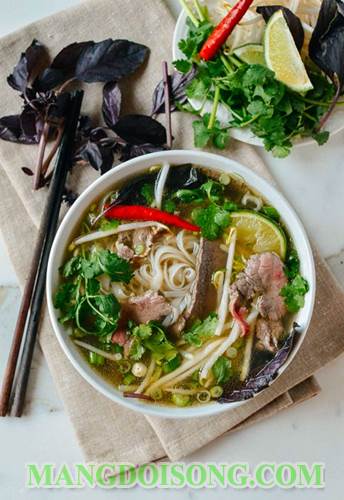 Cách nấu phở bò gầu gân thịt thăn ngon theo phương pháp truyền thống của quán phở bò Hà nội 3