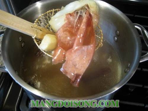 Cách nấu phở bò tái thơm ngon theo cách nấu truyền thống của các tiệm phở bò hà nội nổi tiếng 6