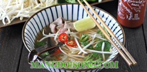 Cách nấu phở bò tái thơm ngon theo cách nấu truyền thống của các tiệm phở bò hà nội nổi tiếng 7