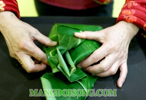 Cách gói bánh chưng đẹp ngon ngày tết không dùng khuôn bảo quản được lâu không hỏng 15