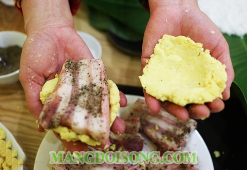 Cách gói bánh chưng đẹp ngon ngày tết không dùng khuôn bảo quản được lâu không hỏng 8