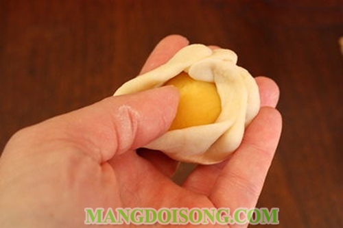Cách làm bánh bao kim sa ngon đơn giản tại nhà 5