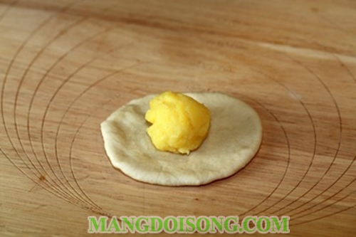 Cách làm bánh bao trứng muối sữa chảy đơn giản Thái Lan ngon xốp mịn 6