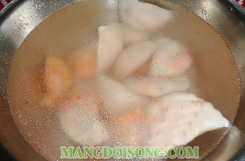 Cách làm bánh bột lọc huế trần nhân tôm thịt ngon bằng bột năng chấm nước mắm cực hấp dẫn 11