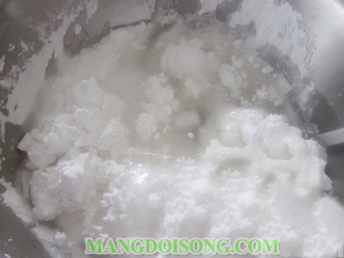 Cách làm bánh bột lọc huế trần nhân tôm thịt ngon bằng bột năng chấm nước mắm cực hấp dẫn 3