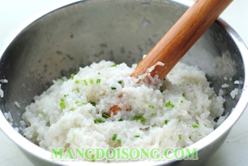 Cách làm bánh gạo thơm ngon vàng giòn dùng làm món điểm tâm cho cả nhà thưởng thức 2
