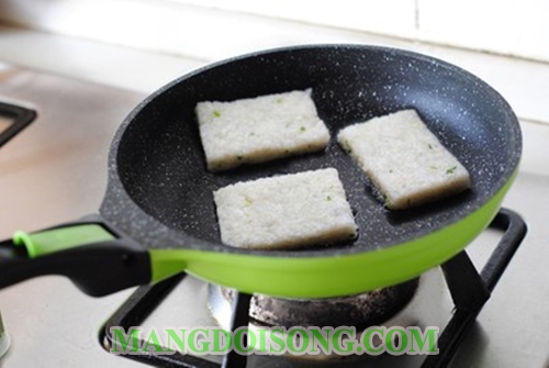 Cách làm bánh gạo thơm ngon vàng giòn dùng làm món điểm tâm cho cả nhà thưởng thức 5