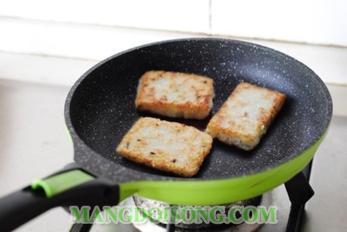 Cách làm bánh gạo thơm ngon vàng giòn dùng làm món điểm tâm cho cả nhà thưởng thức 6
