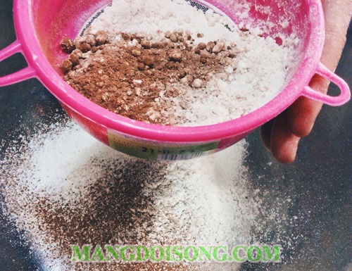 Cách làm bánh khúc cây cho giáng sinh vị chocolate ngọt ngào an lành 4