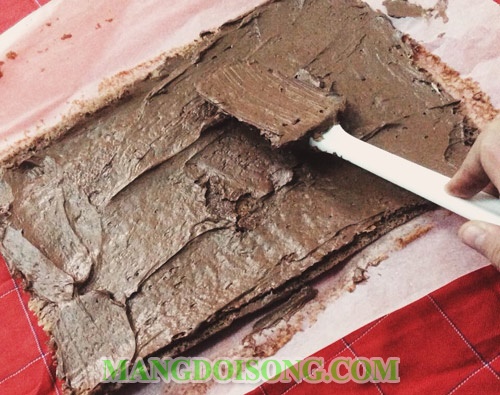 Cách làm bánh khúc cây cho giáng sinh vị chocolate ngọt ngào an lành 6