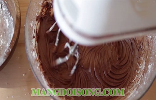 Cách làm bánh khúc cây giáng sinh opera yule log ngon đẹp mắt mang lại cảm giác ấm áp may mắn nhiều sức khỏe cho năm mới 7