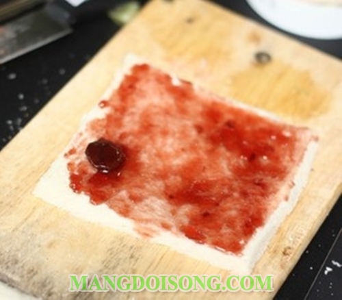Cách làm bánh mì cuộn kiểu pháp ngon ngất ngây dùng làm món điểm tâm sáng vô cùng sang trọng 4