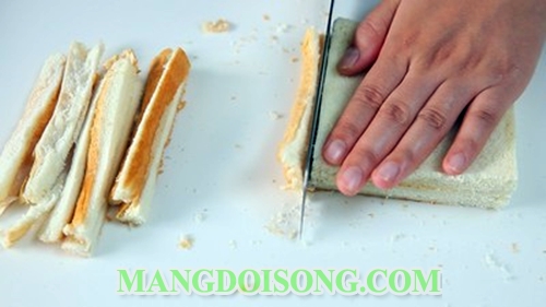 Cách làm bánh mì cuộn xúc xích thơm ngon béo ngậy làm món điểm tâm sáng ngon cho bé yêu thưởng thức 2