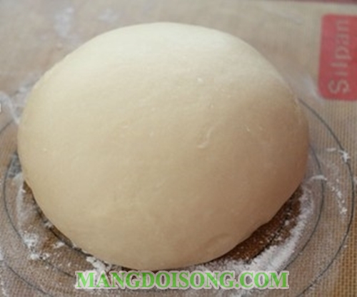 Cách làm bánh mì ngọt hình trái dưa hấu thơm mềm bắt mắt cho bé yêu thưởng thức 3
