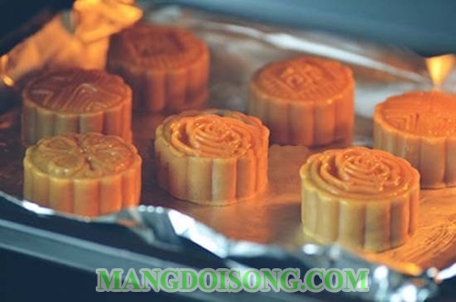 Cách làm bánh trung thu cacao tiramisu nhân đậu xanh ngon hấp dẫn cho bé yêu thưởng thức 8