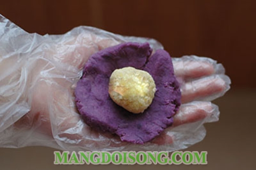 Cách làm bánh trung thu chay khoai lang tím nhân đậu xanh thơm ngon cho người ăn chay 8