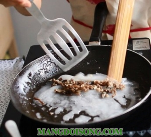 Cách làm bánh ướt nhân thịt ngon bổ dưỡng cho bữa sáng gia đình thêm thú vị 8