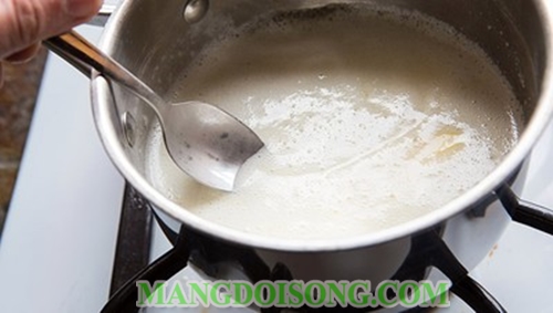 Cách làm bắp rang bơ thơm ngon như mua trong rạp chiếu phim để lâu không bị ỉu 3
