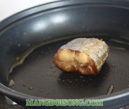 Cách làm cơm chiên cá mặn thơm ngon đúng điệu theo công thức từ nhà hàng 2