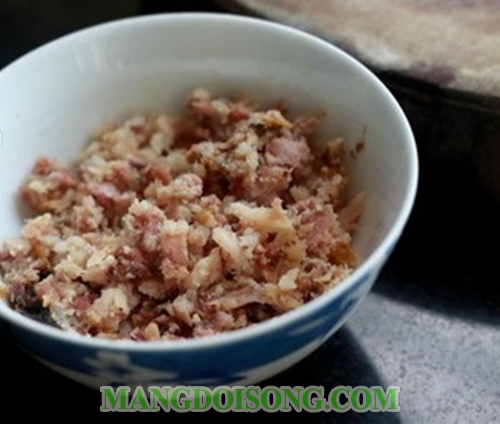 Cách làm cơm chiên cá mặn thơm ngon đúng điệu theo công thức từ nhà hàng 3