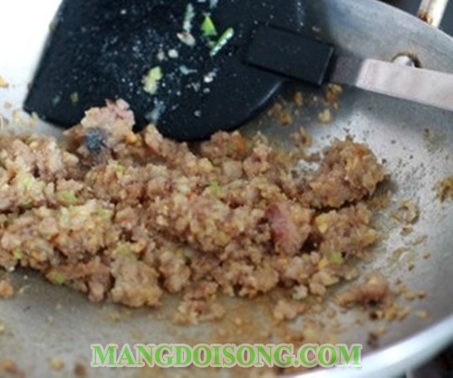 Cách làm cơm chiên cá mặn thơm ngon đúng điệu theo công thức từ nhà hàng 6